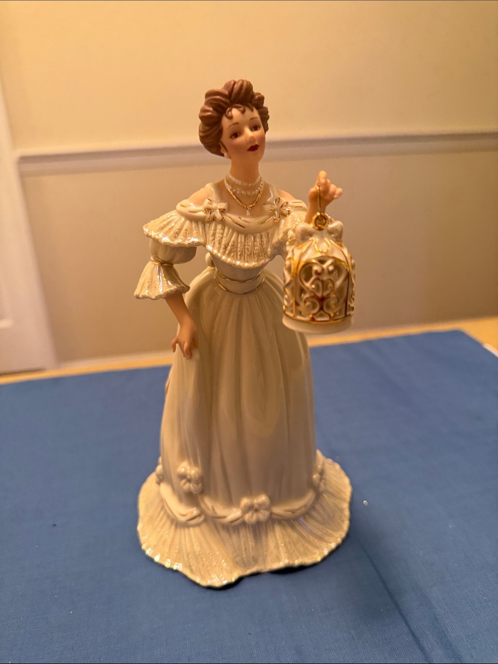 Lenox: Porcelain Lady Figurine in Cream with Gold Accent